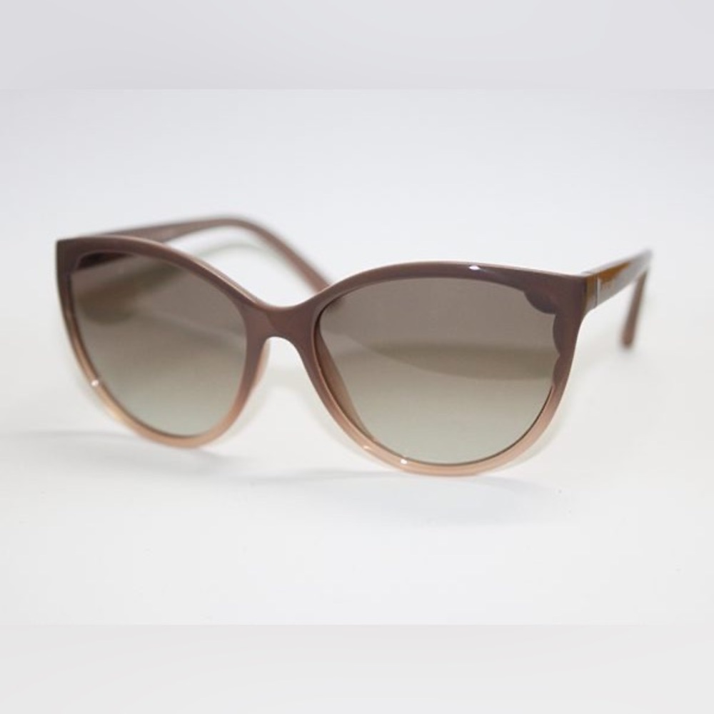 Womens Valentino V607S Sunglasses Gradient Poudre color